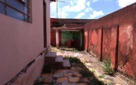 Casa com ponto comercial Para alugar no São Jorge