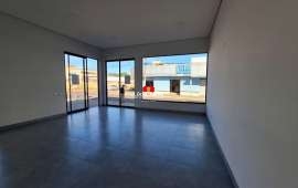 Foto Cômodo comercial Para alugar no St. Central