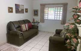Casa Para Comprar no Village Jardim