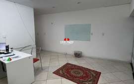 Casa com ponto comercial Para Comprar no Jardim Alexandrina