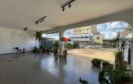 Casa com ponto comercial Para alugar no Centro