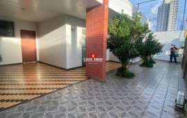 Foto Casa à Venda no Jundiaí