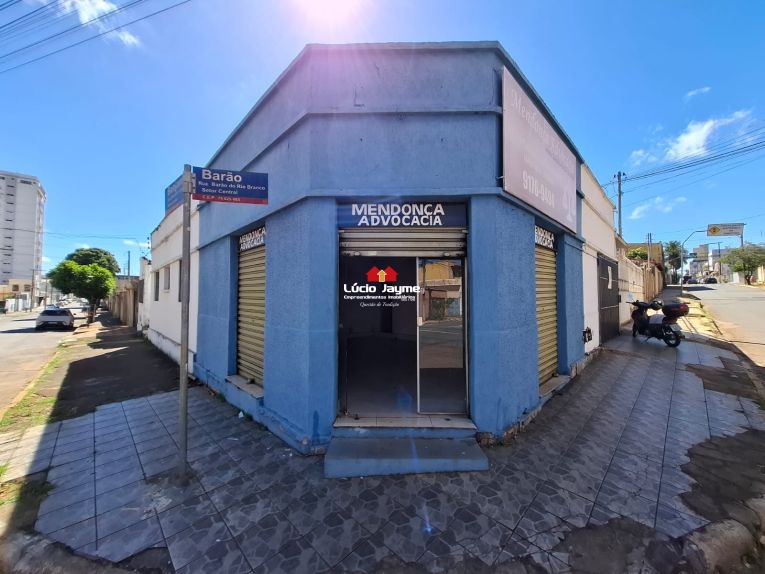 Cômodo comercial à venda St. Central